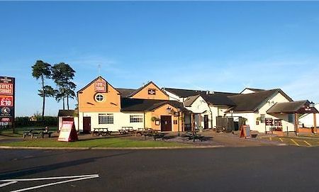 Charnwood Arms Hotel Coalville Exterior photo